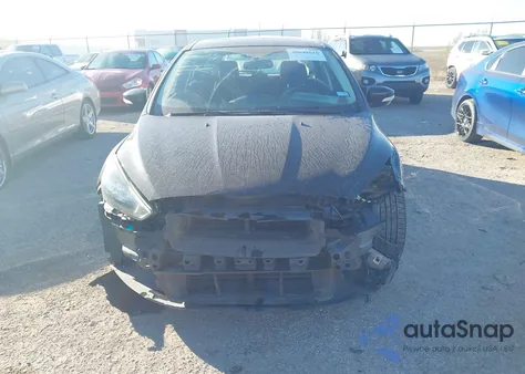 2017 Ford Focus Sel z USA, uszkodzony, nr VIN 1FADP3M2XHL277488